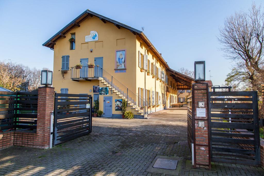 Хостел Cascina Bellaria Мілан Екстер'єр фото